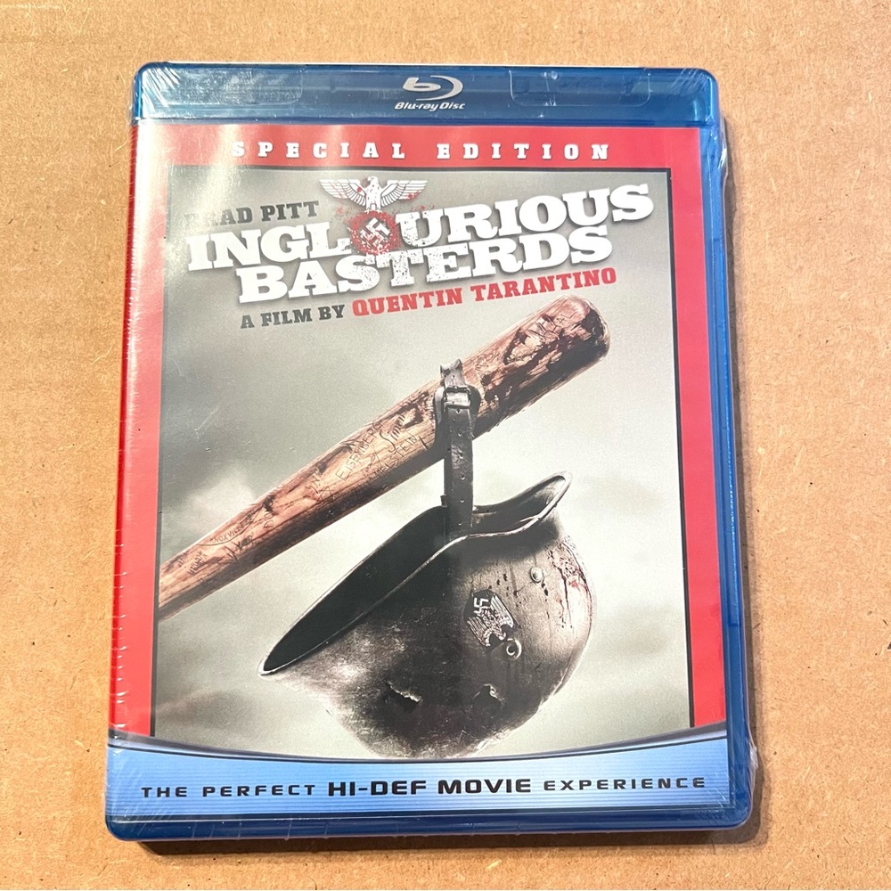 NEW SEALED BLU-RAY Inglourious Bastards - Brad Pitt Quentin Tarantino Film